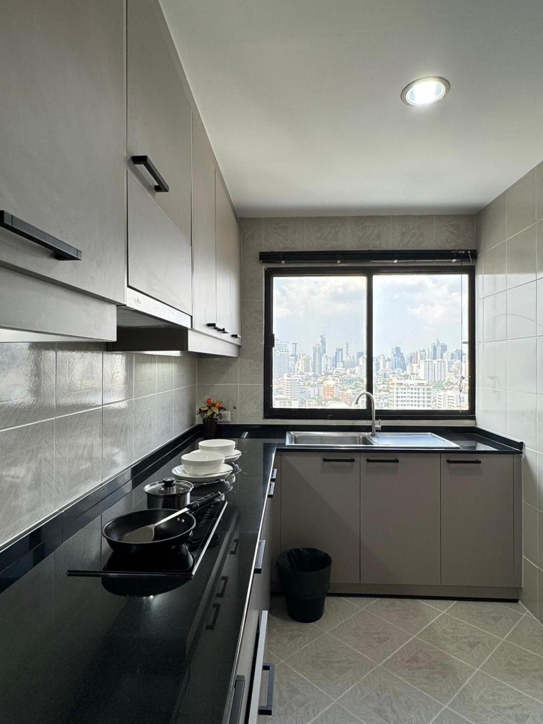 United Tower Thonglor By Aspira Apartment Bangkok Exterior photo