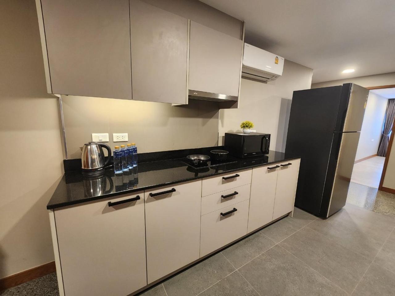 United Tower Thonglor By Aspira Apartment Bangkok Exterior photo